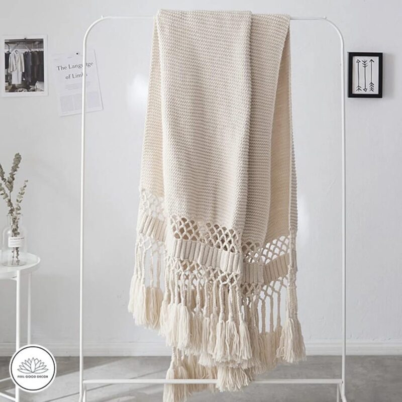 Boho Chunky Hand-knitted Throw Blanket With Tassels