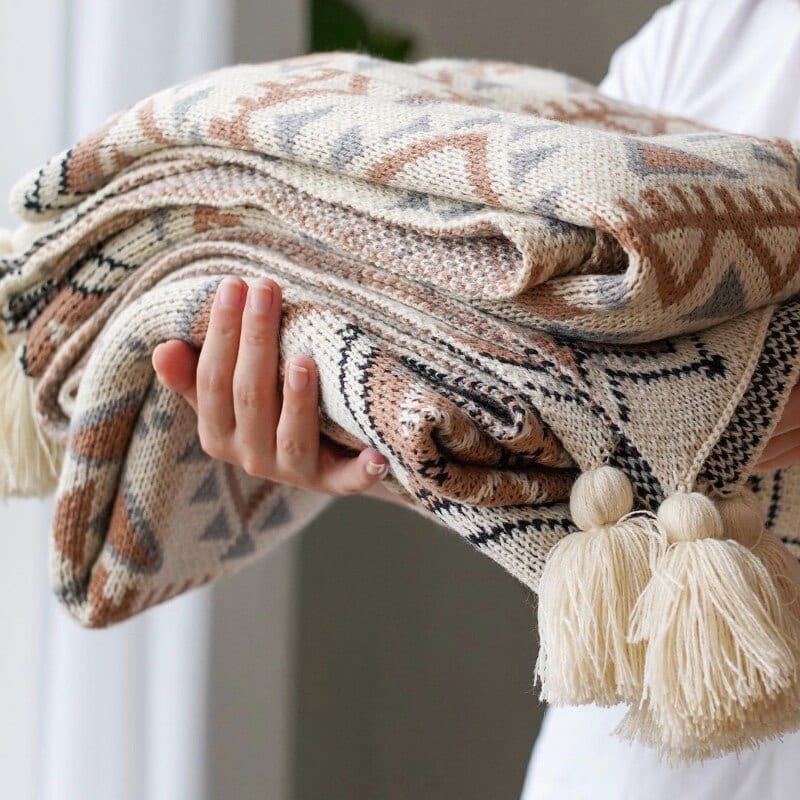 bohemian-knitted-blanket-feel-good-decor