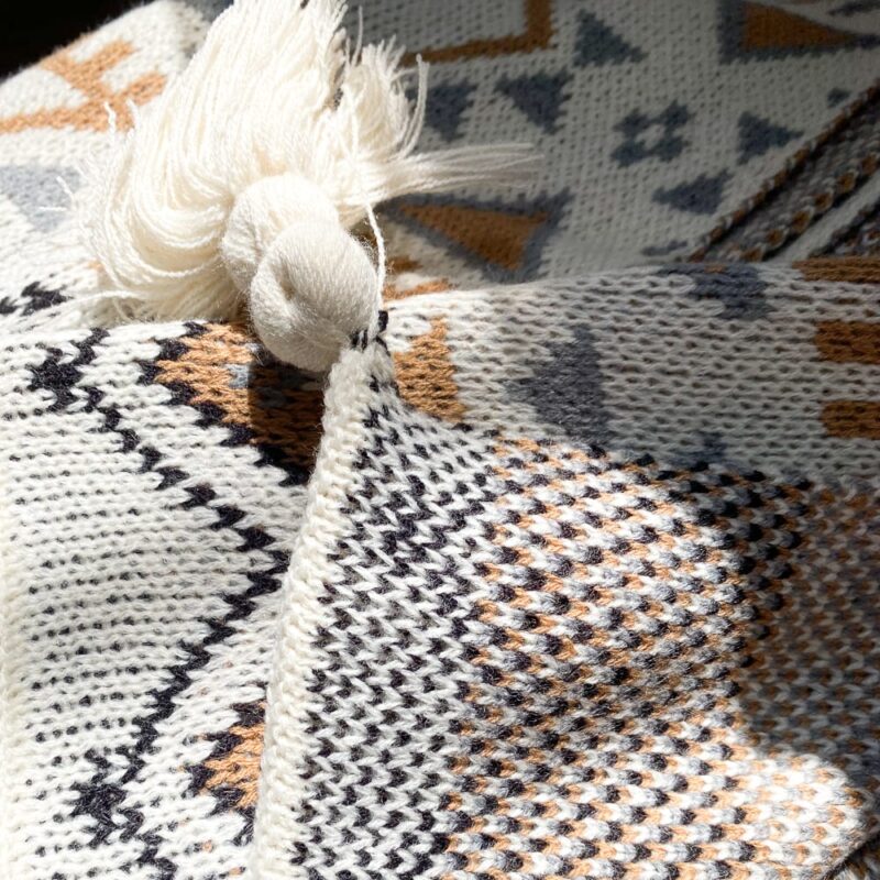 bohemian-knitted-blanket-feel-good-decor